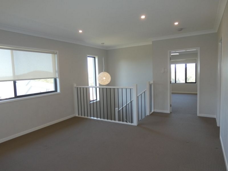 2 Wingham Lane, Upper Coomera QLD 4209
