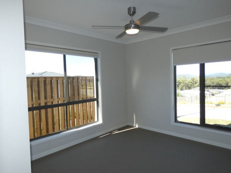 2 Wingham Lane, Upper Coomera QLD 4209