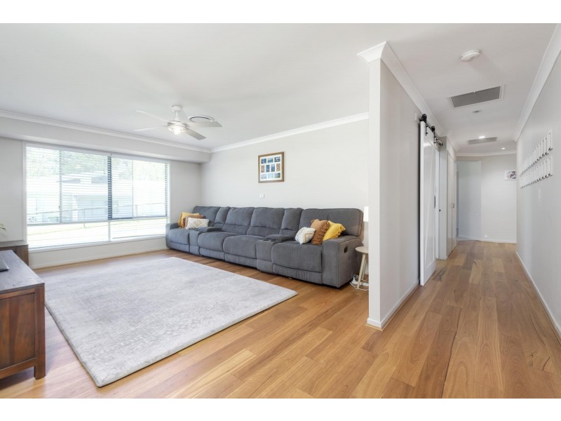 68 Enkleman Road, Yatala QLD 4207