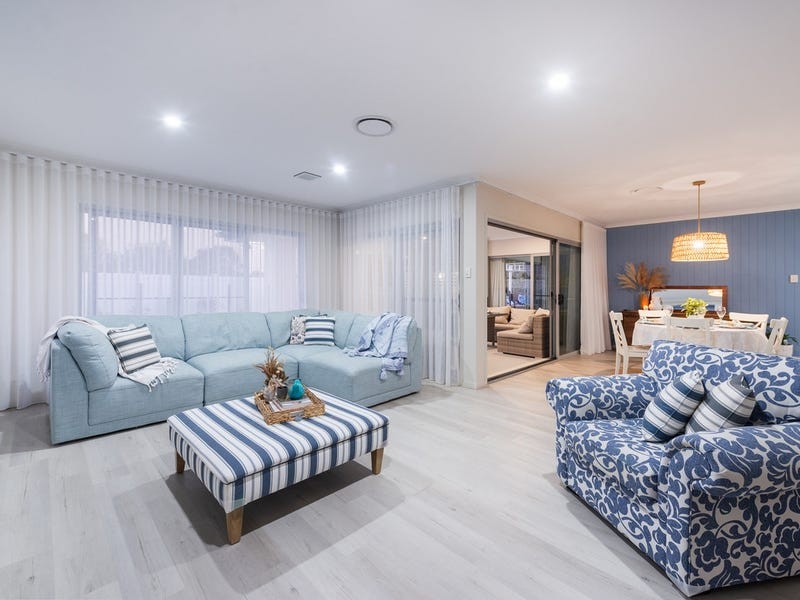 18 Elmore Street, Ormeau QLD 4208
