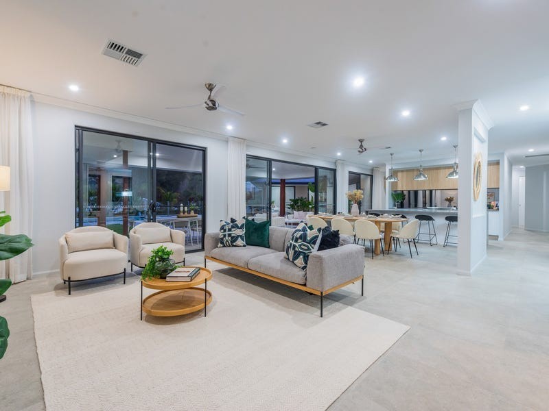 55 Homestead Crescent, Kingsholme QLD 4208