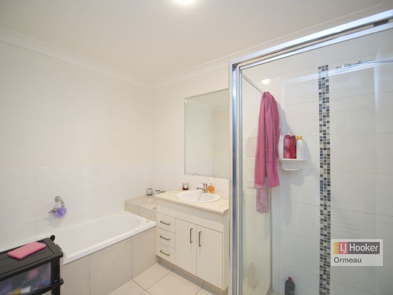 2/2 Ambition Street, Ormeau QLD 4208