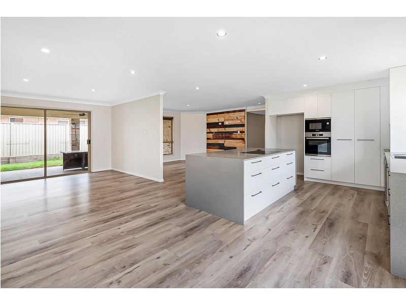 61 Halfway Drive, Ormeau QLD 4208