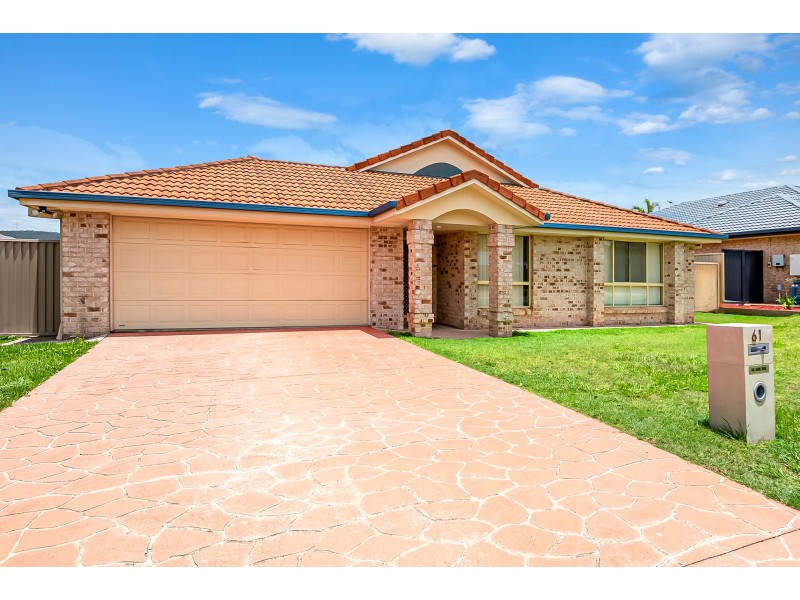 61 Halfway Drive, Ormeau QLD 4208