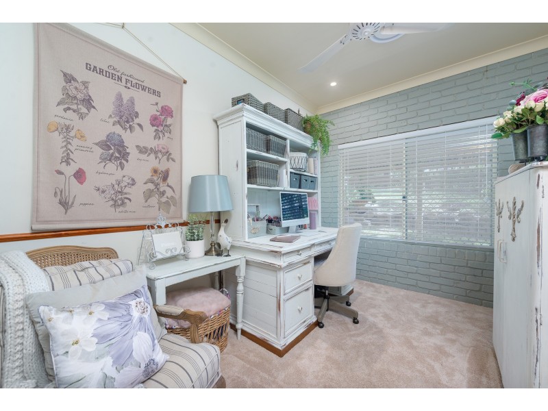 5 Woodville Place, Yatala QLD 4207