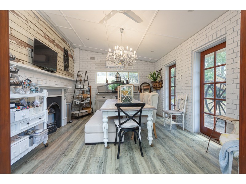 5 Woodville Place, Yatala QLD 4207