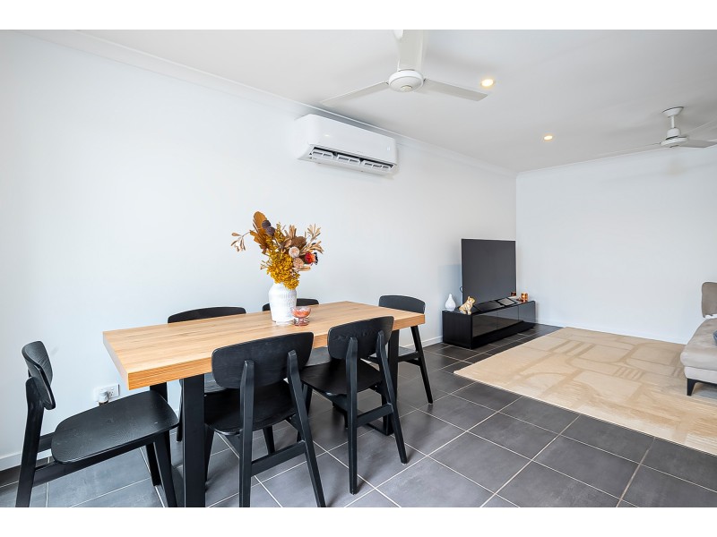 2/6 Anlaby Drive, Pimpama QLD 4209