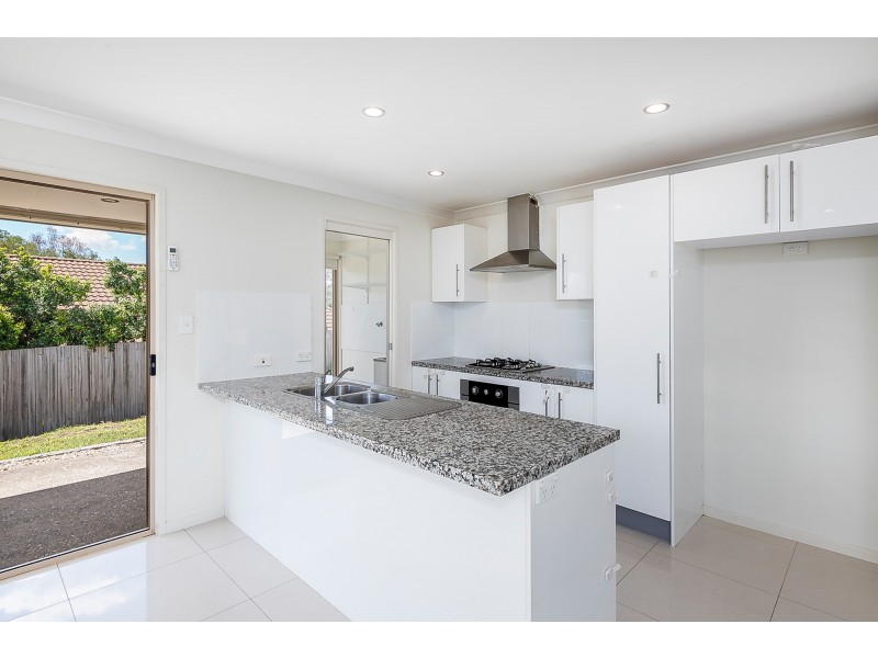 22 Hanover Drive, Pimpama QLD 4209