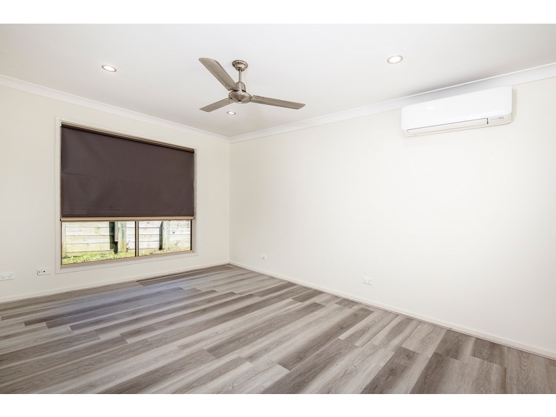 22 Hanover Drive, Pimpama QLD 4209