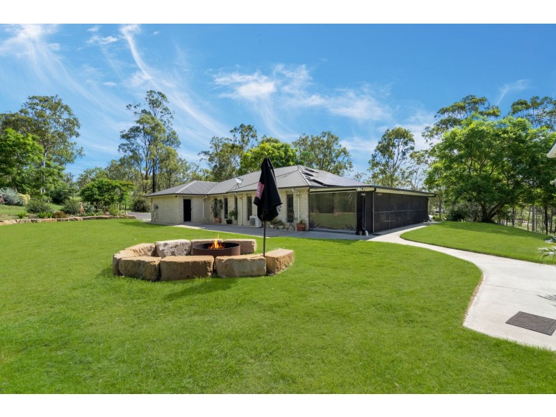 83 Edwards Road, Gatton QLD 4343