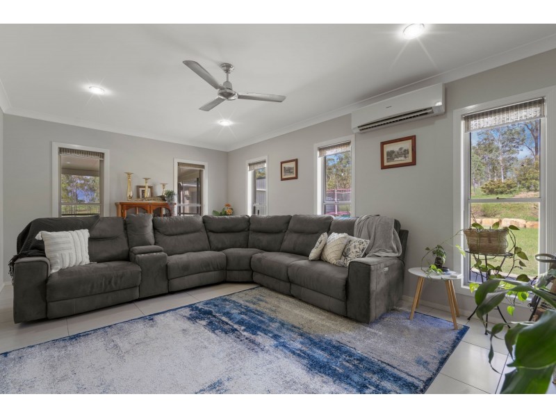 83 Edwards Road, Gatton QLD 4343