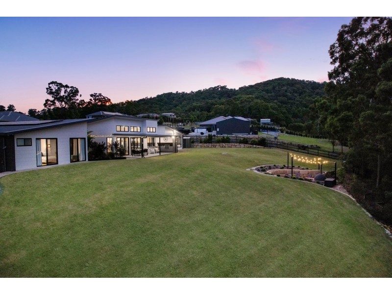 13 Homestead Crescent, Kingsholme QLD 4208