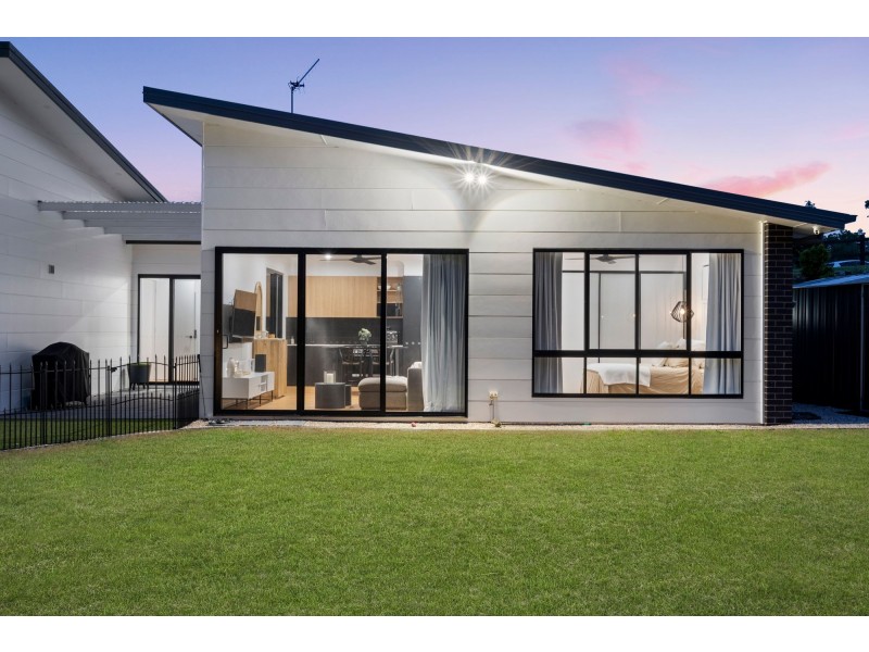 13 Homestead Crescent, Kingsholme QLD 4208