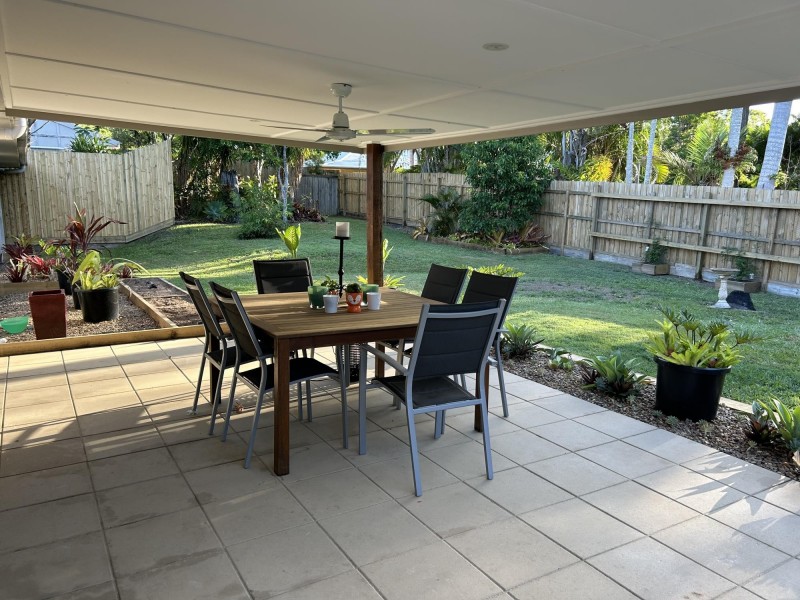 8 Binnowee Way, Pimpama QLD 4209