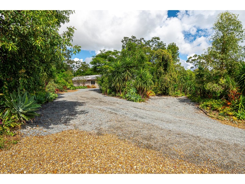8 Binnowee Way, Pimpama QLD 4209