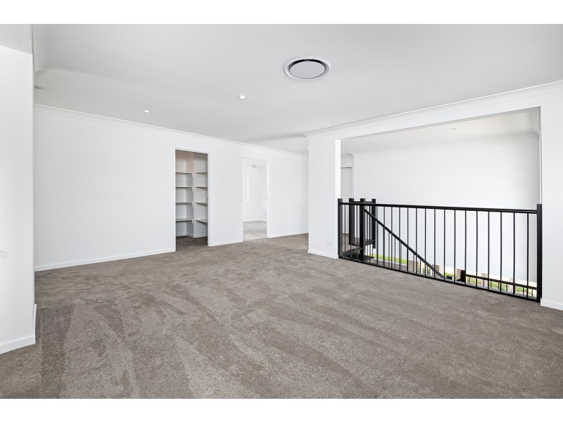 127 Tooloom Circuit, Upper Kedron QLD 4055