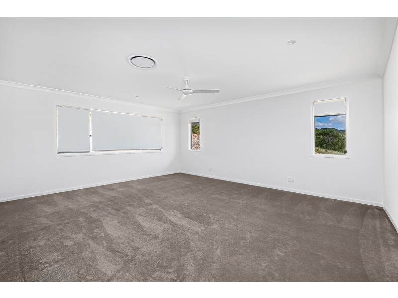 127 Tooloom Circuit, Upper Kedron QLD 4055