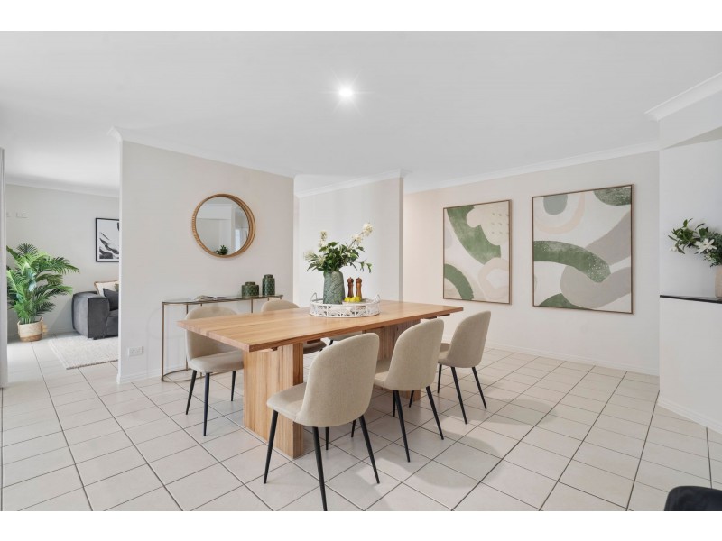 6 Strathburn Crescent, Ormeau QLD 4208