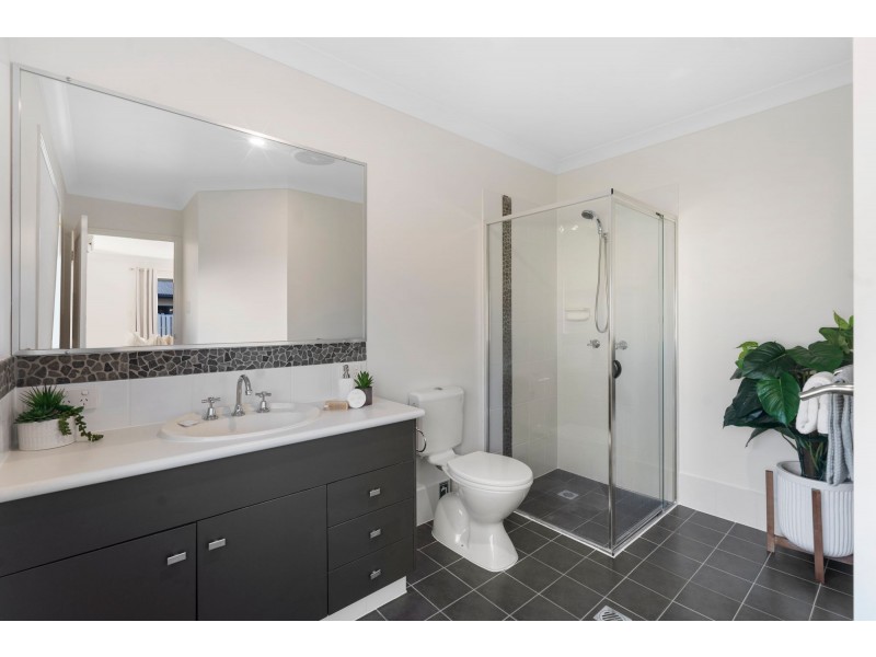 6 Strathburn Crescent, Ormeau QLD 4208