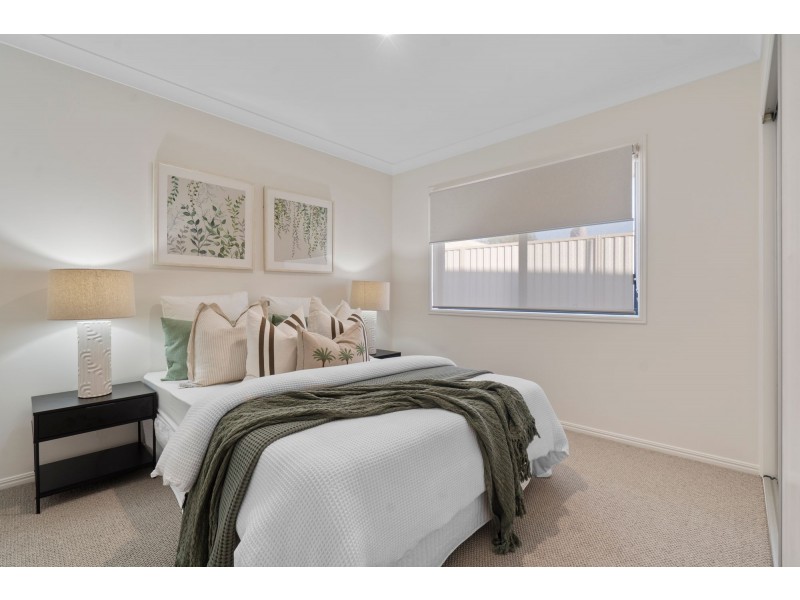 6 Strathburn Crescent, Ormeau QLD 4208