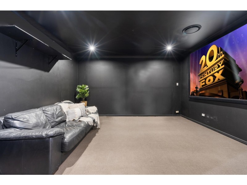 17 Carallia Court, Ormeau QLD 4208