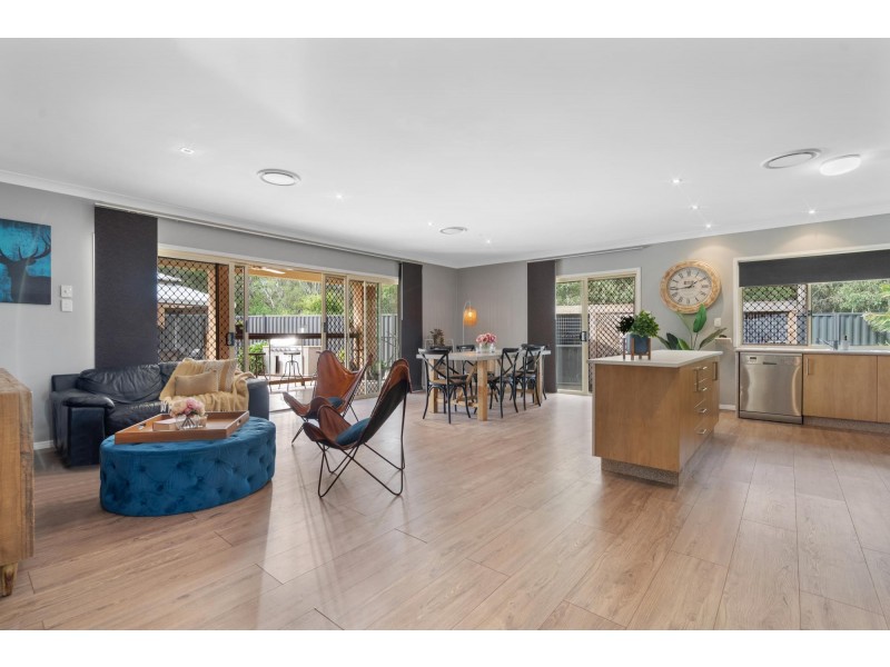 17 Carallia Court, Ormeau QLD 4208