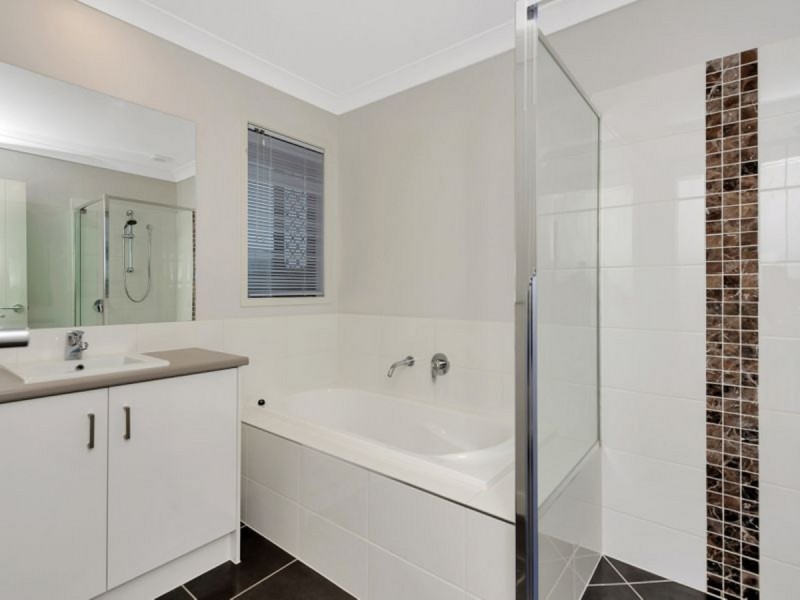 14 Pindar Avenue, Ormeau QLD 4208