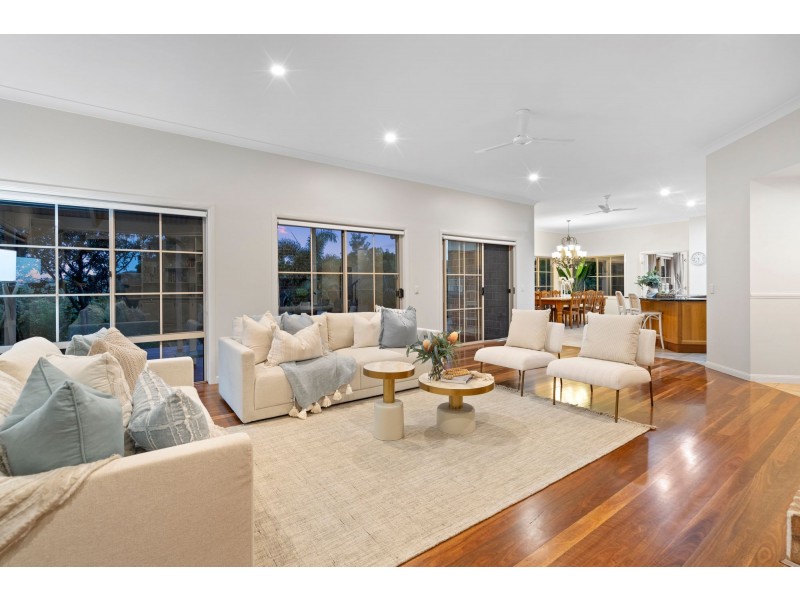 30 Barrenjoey Drive, Ormeau Hills QLD 4208