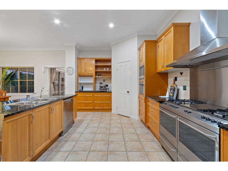 30 Barrenjoey Drive, Ormeau Hills QLD 4208