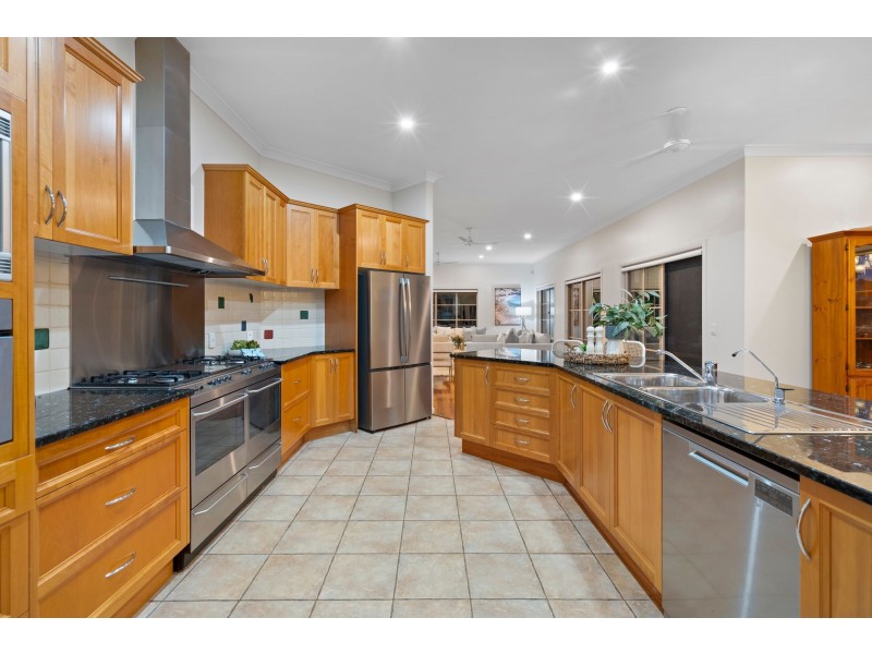 30 Barrenjoey Drive, Ormeau Hills QLD 4208