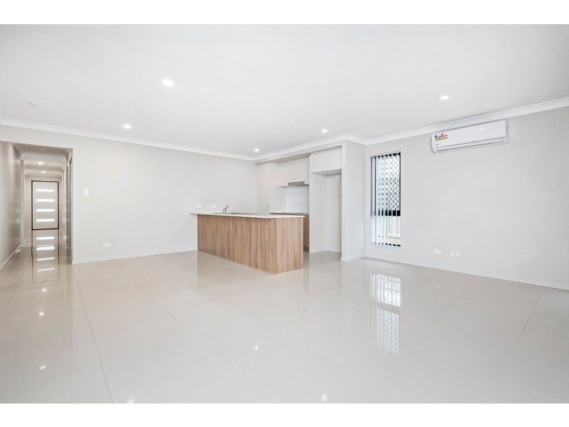 12 Lee Street, Pimpama QLD 4209