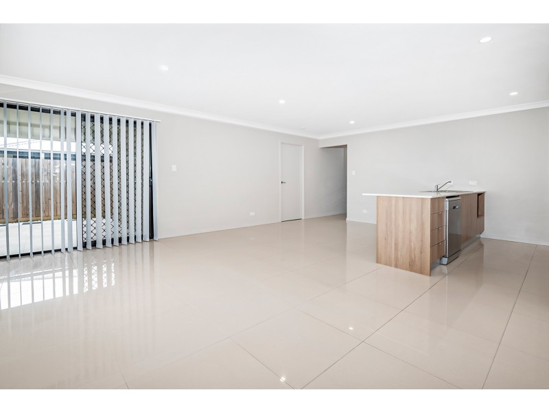 12 Lee Street, Pimpama QLD 4209