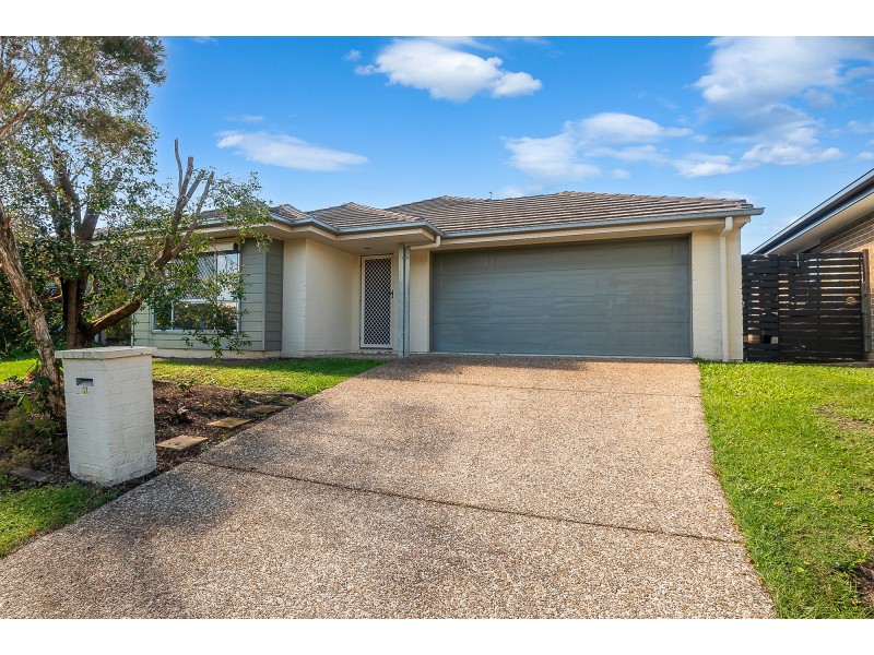 11 Beaumont Drive, Pimpama QLD 4209