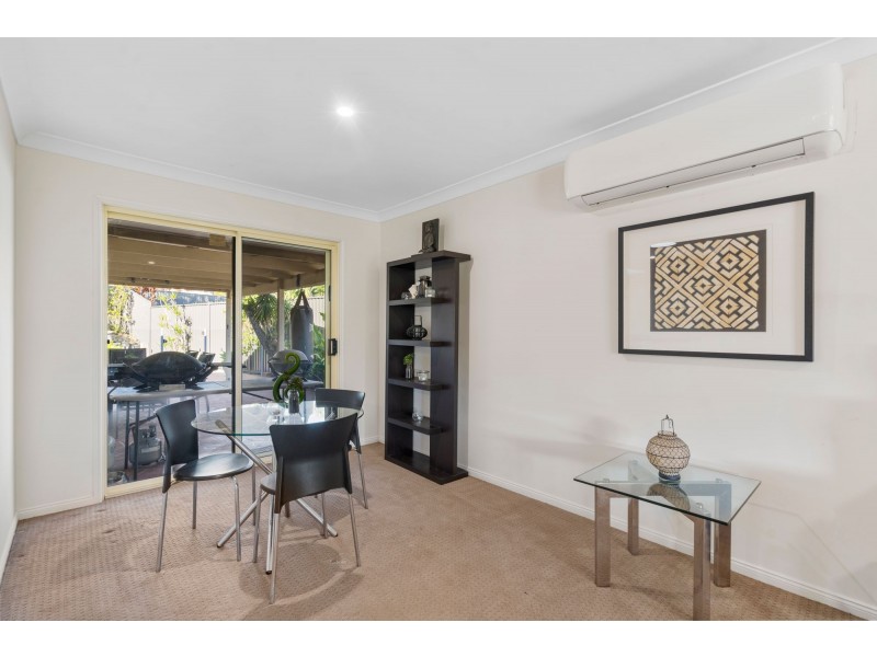 19 Cootharaba Drive, Helensvale QLD 4212