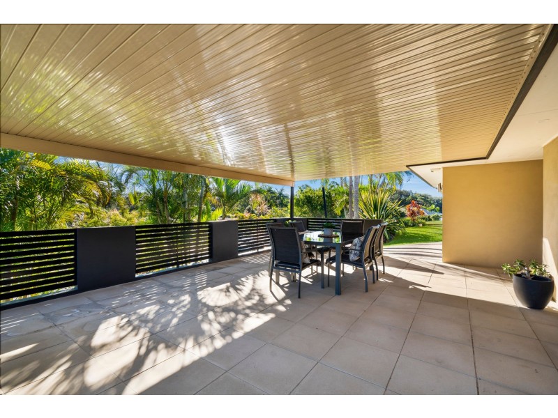 19 Cootharaba Drive, Helensvale QLD 4212