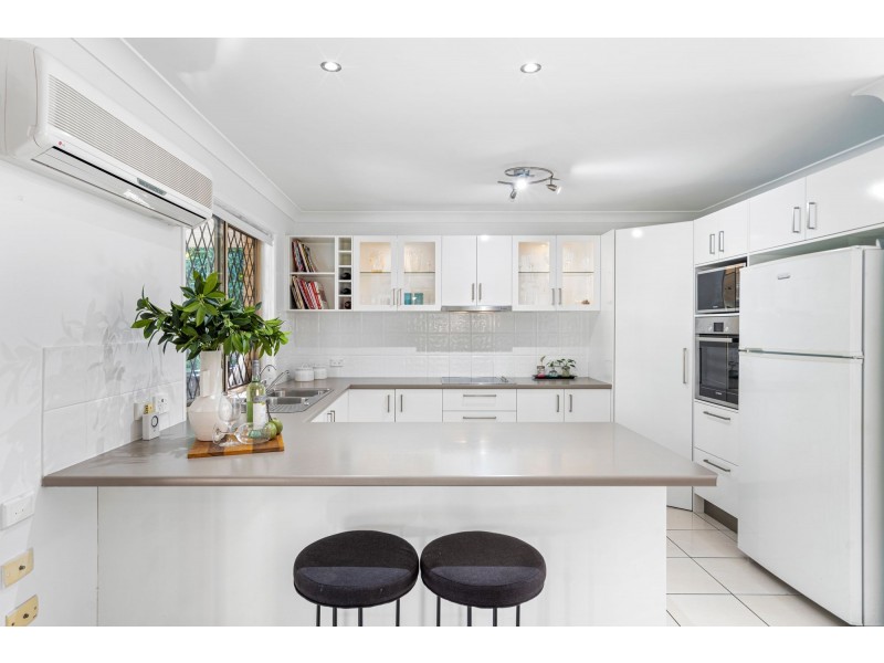 14 Laura Anne Drive, Windaroo QLD 4207