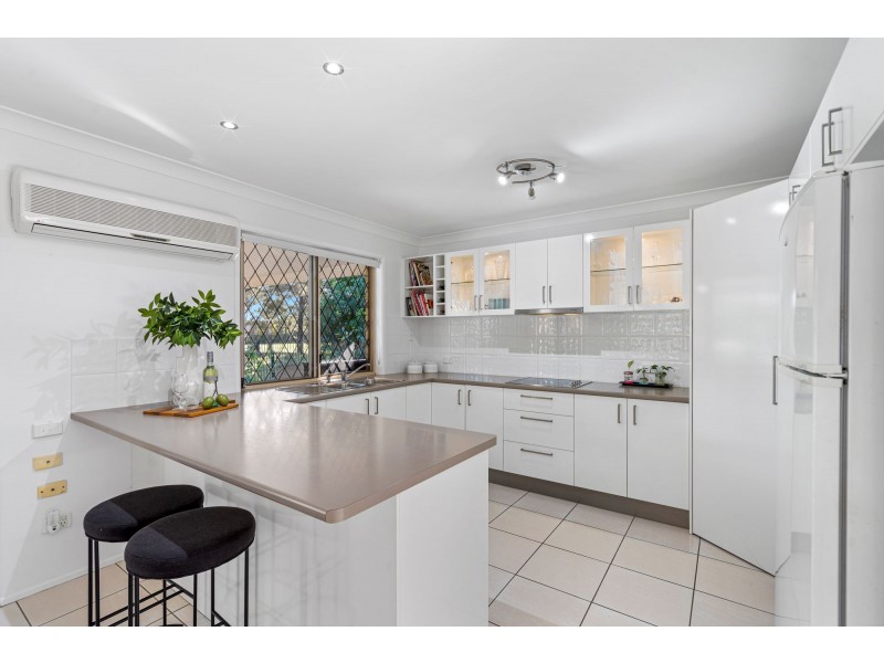 14 Laura Anne Drive, Windaroo QLD 4207