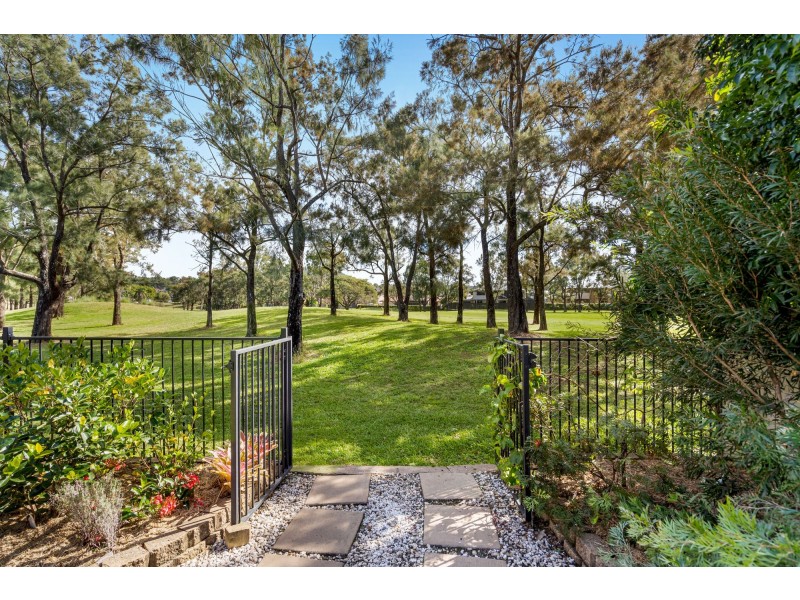 14 Laura Anne Drive, Windaroo QLD 4207