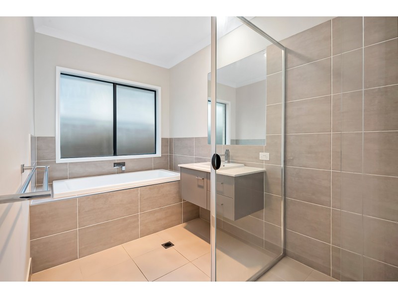 14 Balla Balla Crescent, Ormeau Hills QLD 4208