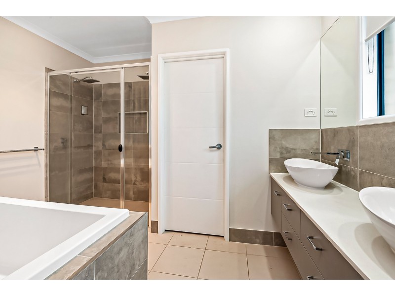 14 Balla Balla Crescent, Ormeau Hills QLD 4208