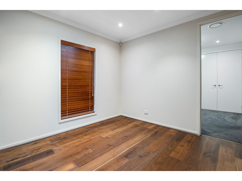 8 Elvire Street, Ormeau Hills QLD 4208