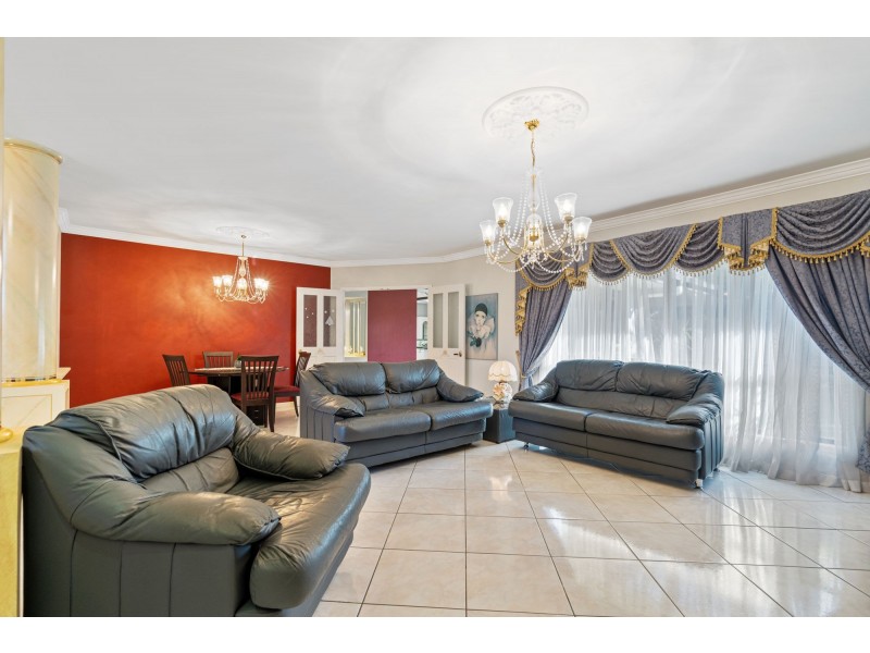 13 Lancelot Crescent, Ormeau QLD 4208