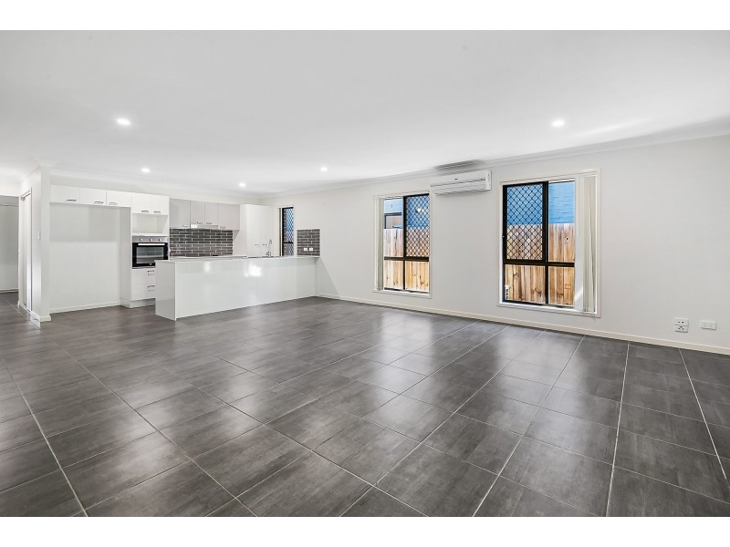 15/8 Kerry Close, Bellmere QLD 4510