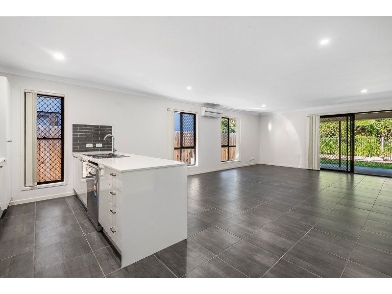 15/8 Kerry Close, Bellmere QLD 4510