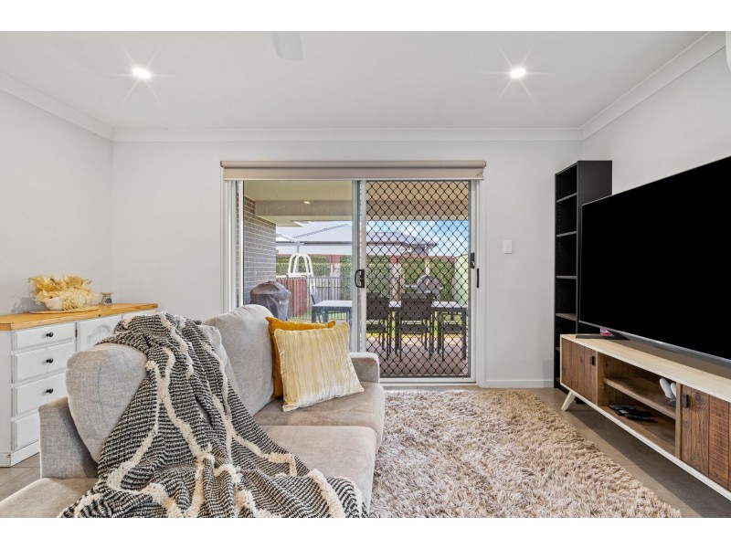 10 Cane Road, Ormeau QLD 4208