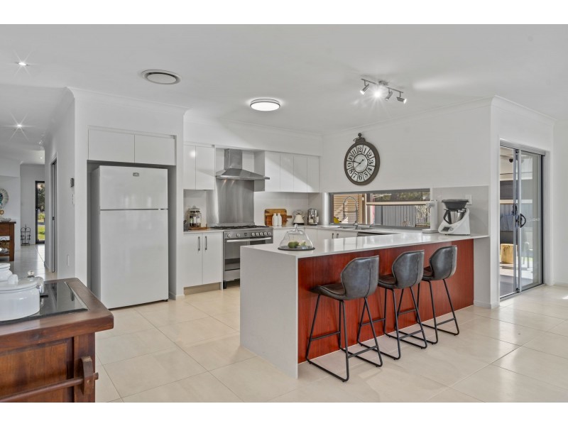 25 Stoney Creek Circuit, Ormeau QLD 4208