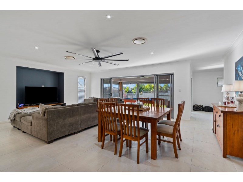 25 Stoney Creek Circuit, Ormeau QLD 4208