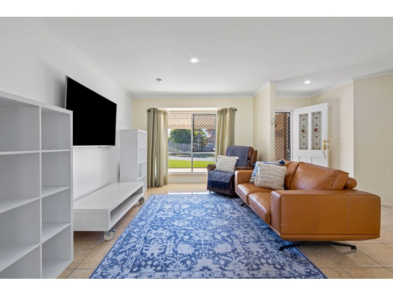 3 Tiree Court, Eagleby QLD 4207