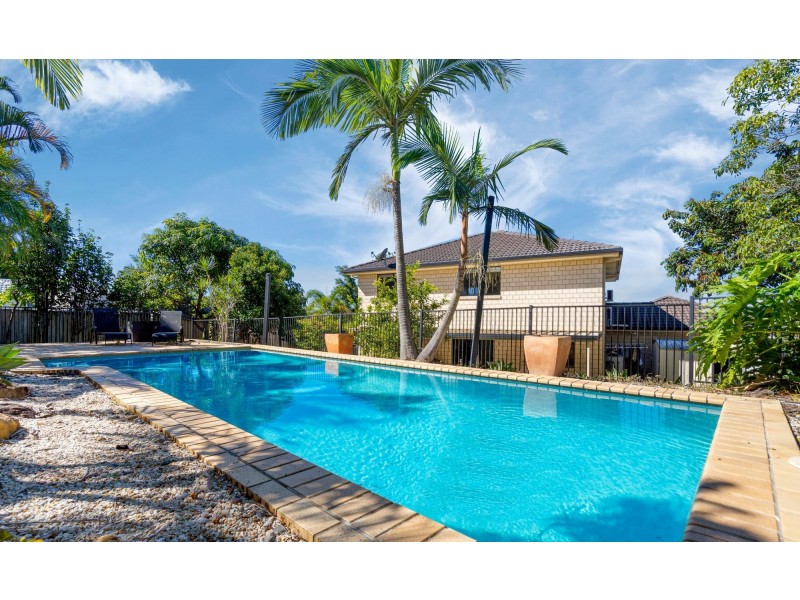3 Maty Place, Pacific Pines QLD 4211