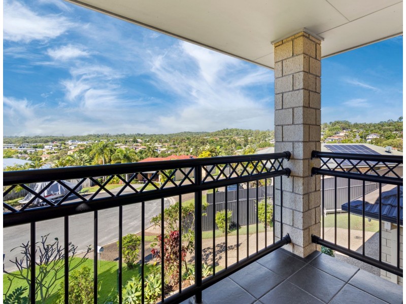 3 Maty Place, Pacific Pines QLD 4211